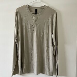 Lululemon fundamental LS Henley NWT size M raw linen